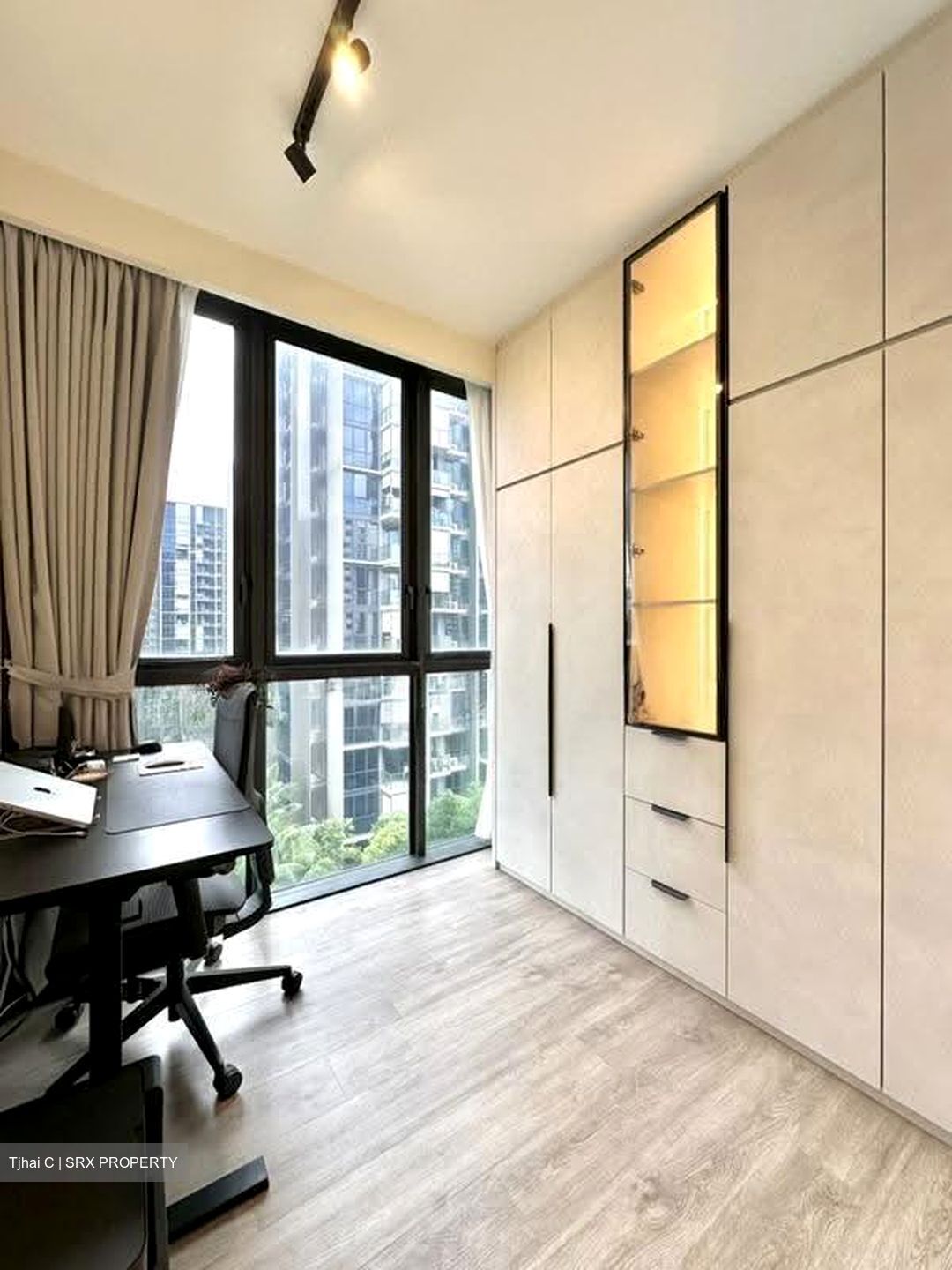 The Tapestry (D18), Condominium #637797581